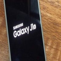       Galaxy J1    4,5 