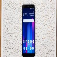 HTC     U11     6 